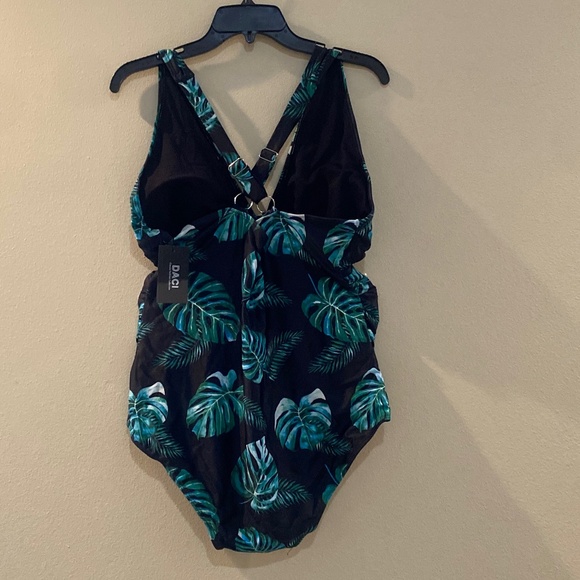 Daci Women's Tropical Green Leafs (Black/Green) Style Swimsuit Size 16W - Picture 2 of 4